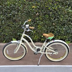 {Limited Edition} Electra Girls Bike+Helmet