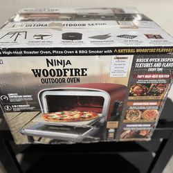 NINJA Woodfire Pizza Oven, 8-in-1 Oven for Outdoor Kitchen, 5 Pizza Settings, 700°F,BBQ Smoker with our Woodfire Tech in Red