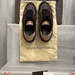 Louis Vuitton Sneakers 