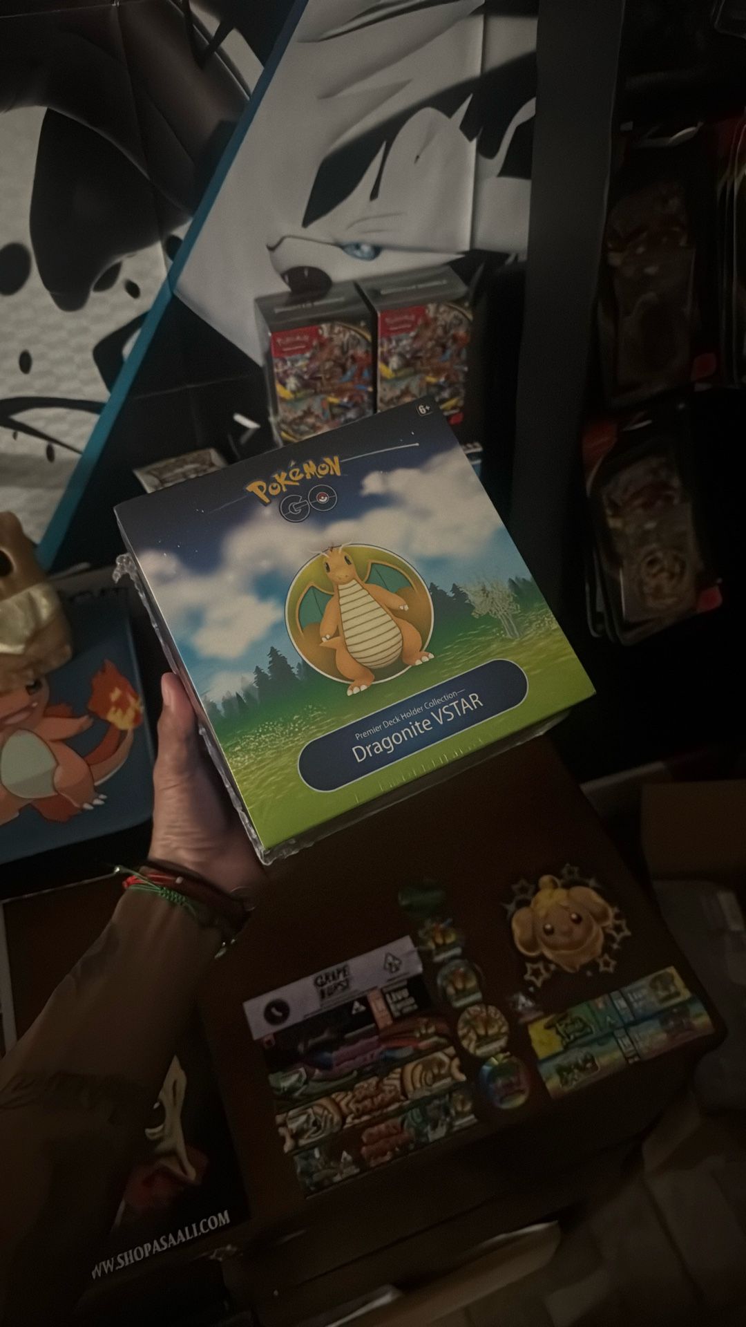 Pokemon Go Dragonite VSTAR Premier Deck Holder Collection 