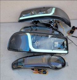 01-06 Gmc Sierra Yukon Denali LED DRL Headlights Luces Micas Calaveras Faros Faroles Focos Headlamps