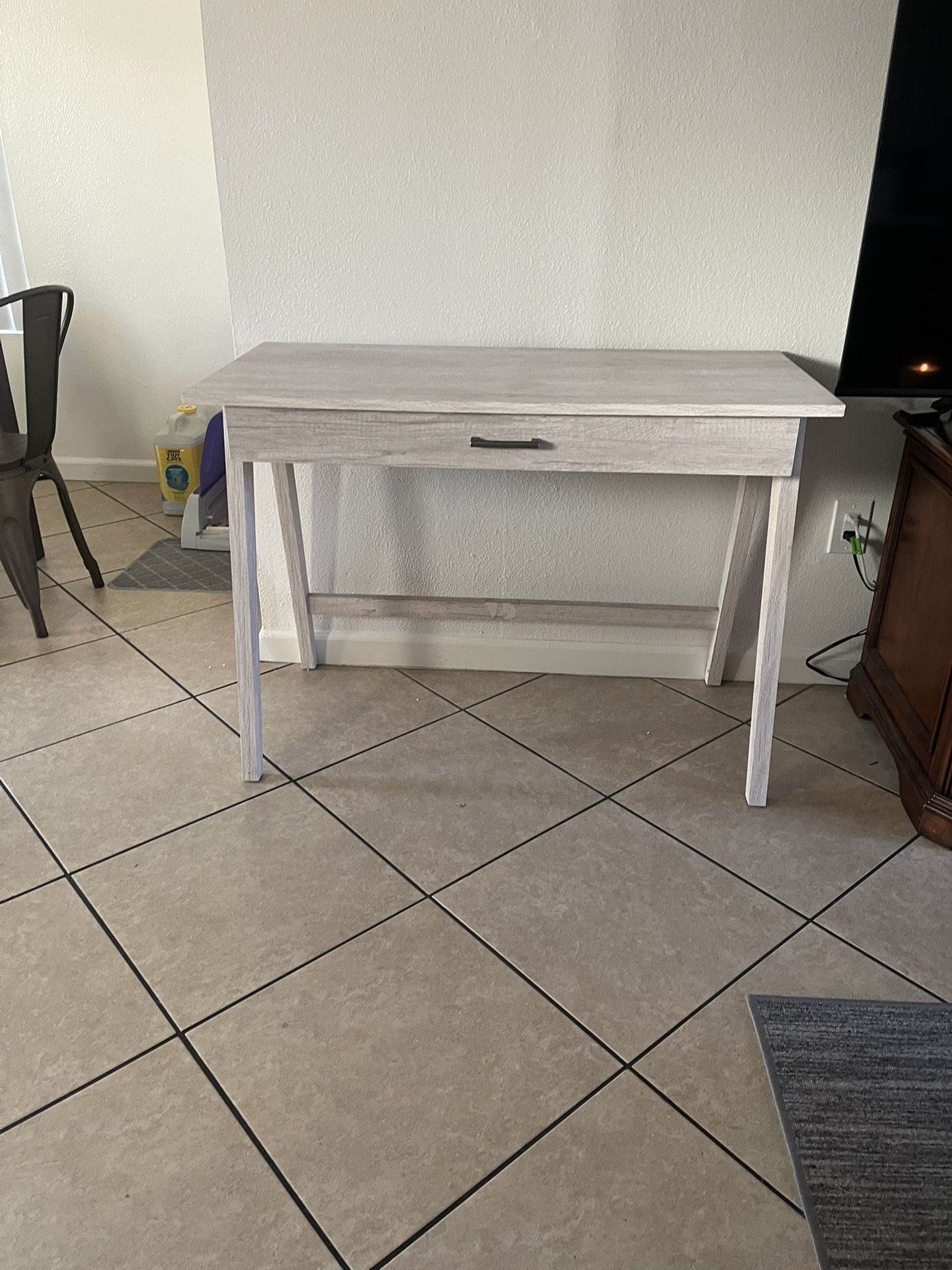 White Desk