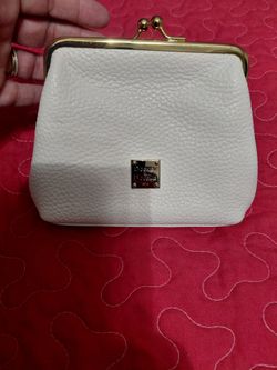 White Dooney And Bourke kiss lock wallet $45