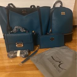 GREAT GIFT ( Brand New ) Jessica Moore Collection 