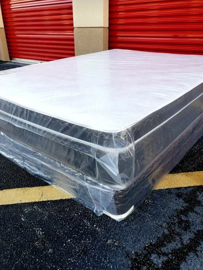 NEW QUEEN PILLOW TOP MATTRESS AND BOX SPRING