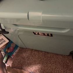 Yeti Cooler With Wheels 
