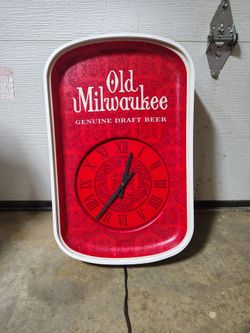 Old Milwaukee beer clock