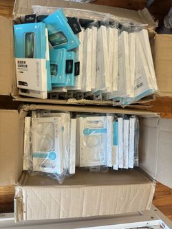 Lot of New iPhone Cases & Screen Protectors – iPhone 13-14/14 Pro/14 Pro Max + More