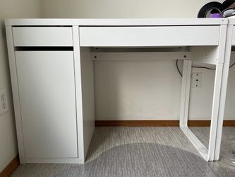 IKEA MICKE white desk