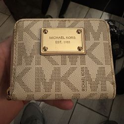 Woman’s Wallet 