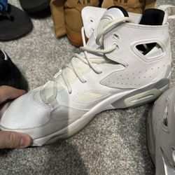 Nike Air Max Trainer–style mid-top