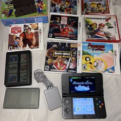 Ninetendo 3DS And Games Bundle