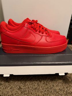 Nike Air Force 1 Triple Red Size 8.5
