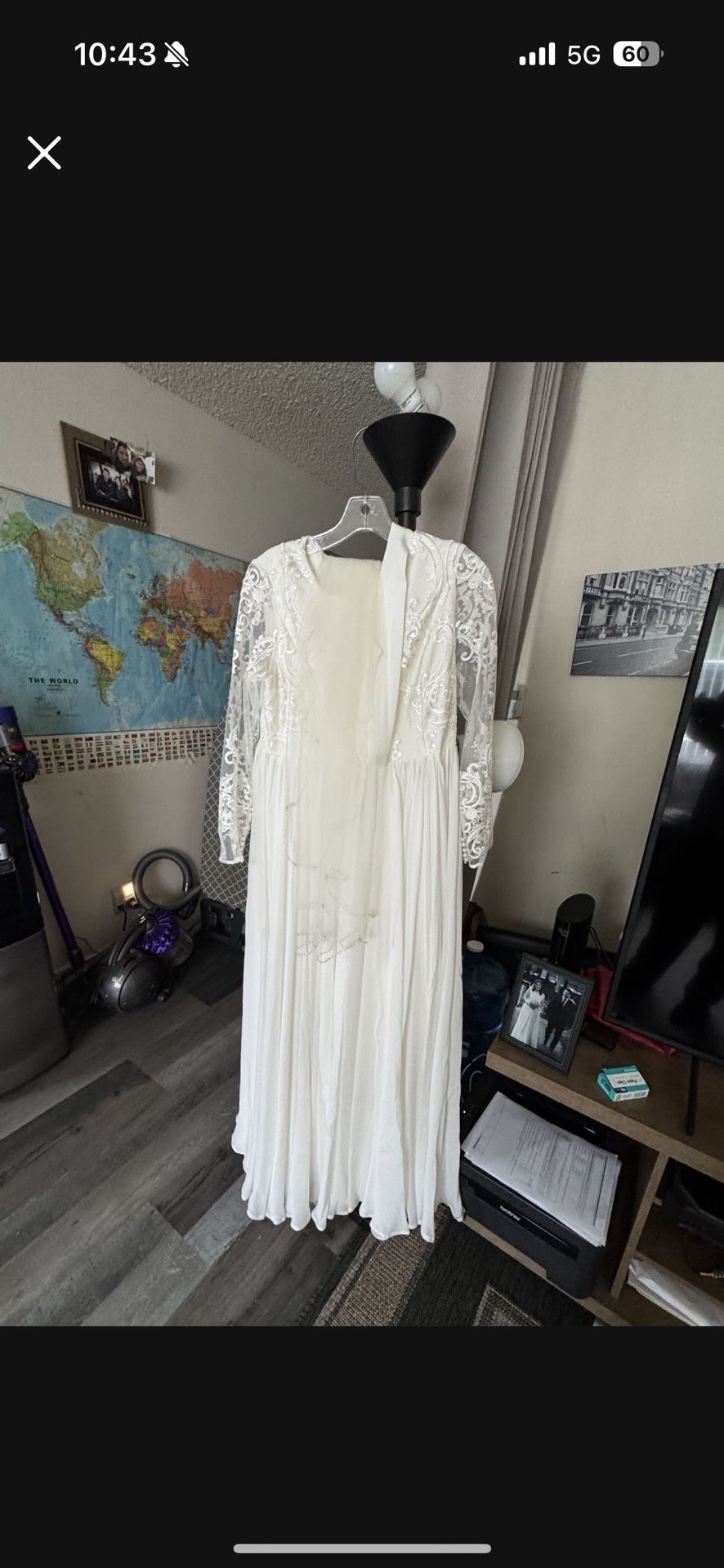 WEDDING DRESS USED ONLY 1