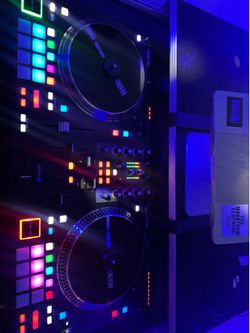 Dj (Local)