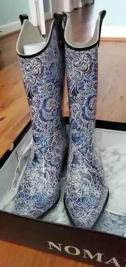 Nomad rain boots (never worn)