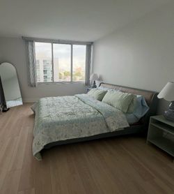 Minotti King Bed Frame + Mattress