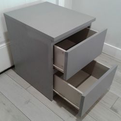 Ikea Side Table Night Stand End Table 16 W X 19 L X 22 H Inches 