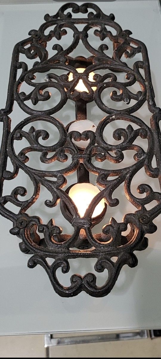 Amazing Cast Iron Antique 3 Candle Holder