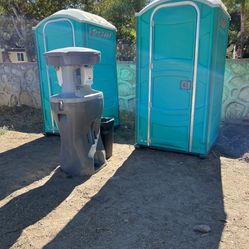Porta Potties 