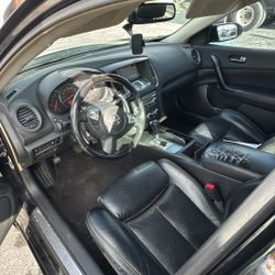 2011 Nissan maxima 130k miles Clean Title 