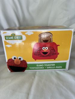 New In Box Elmo Toaster