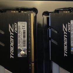 G.SKILL F4-3600C16D-16GTZR 16 GB (8 GB x 2) Trident Z RGB Series DDR4 3600 MHz Dual Channel Memory Kit - Black with Full Length RGB LED Light bar