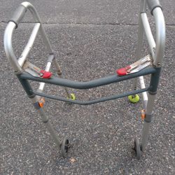 Collapsible Walking Stroller $10