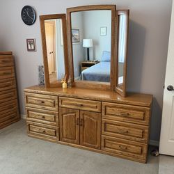 Bedroom Set- 4 Pieces 