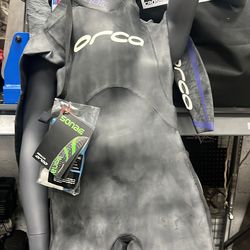 Orca wetsuit small