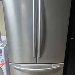 31 7/8 Wide Refrigerator 