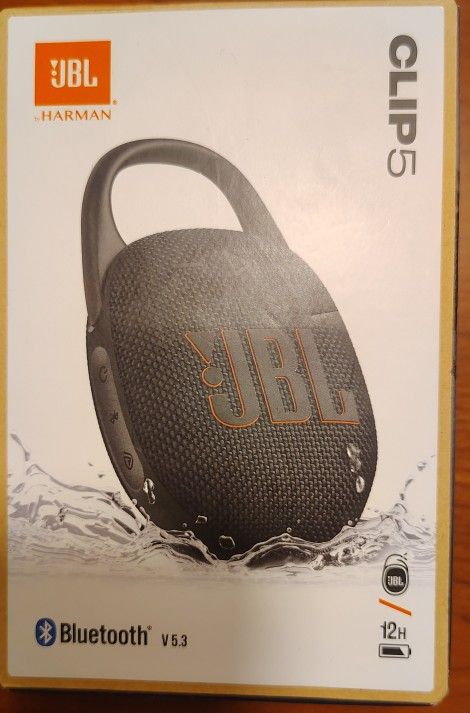 JBL Harmon Clip 5 Portable Bluetooth Speaker