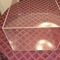 5-sided Closed Acrylic Display Case