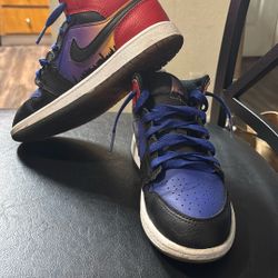 High Top Jordan 1s 