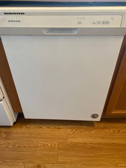 Amana 24 in. Built-In Front Control Dishwasher, White, Used