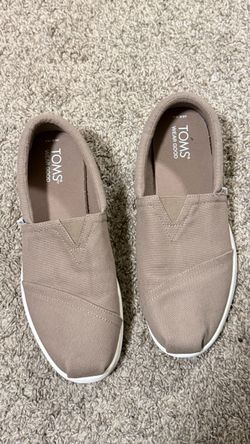 MAN TOMS SHOES