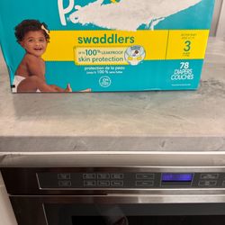 PAMPERS SWADDLERS SIZE 3 CASH ONLY