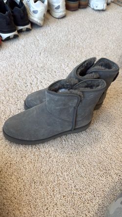 Ugg gray suede boots size 6.5