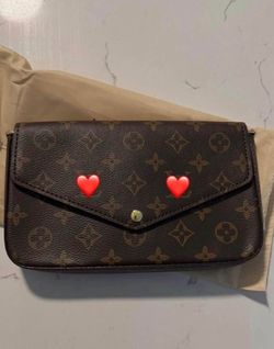 Closet clean out Women’s wallet bag