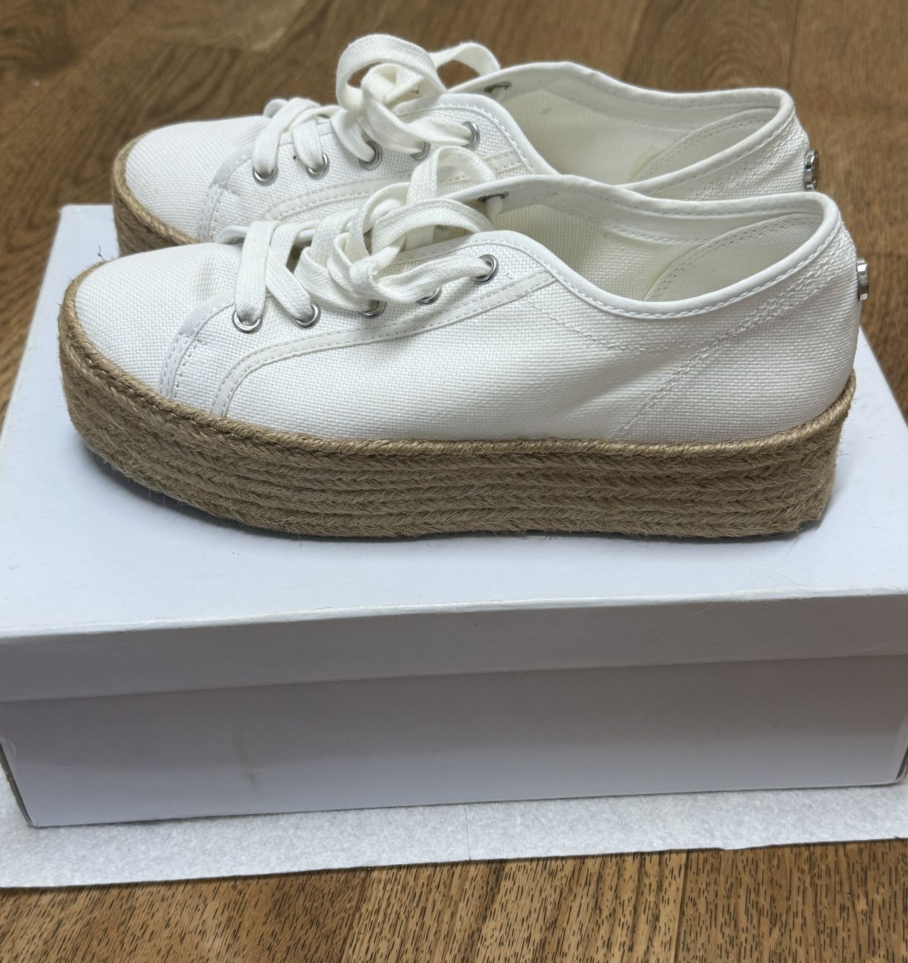 Steve Madden Shoes Size 6