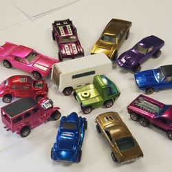 Collector seeking vintage old Genuine Hot Wheels 1960s 70s redline redlines red lines toy cars Matchbox Hotwheel 
