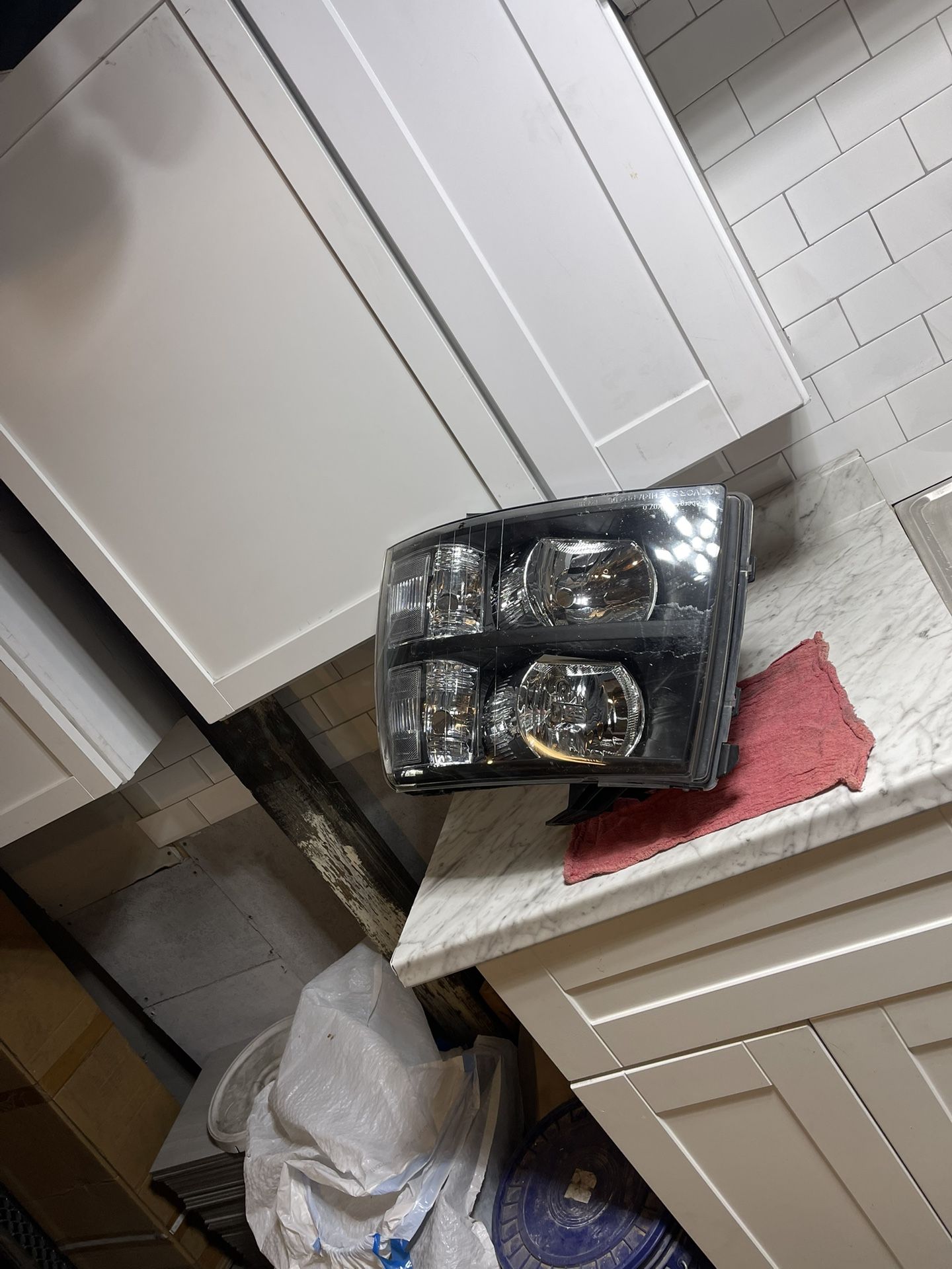 Front Grill And Headlights