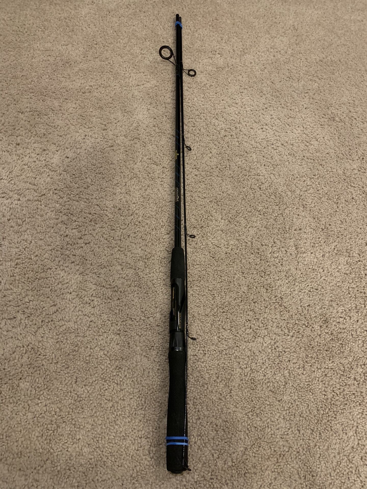 DAIWA GRAPHITE APOLLO AG12X 6 1/2' 2 PC. FISHING ROD BI0-DESIGNED GRIP EXCELLENT