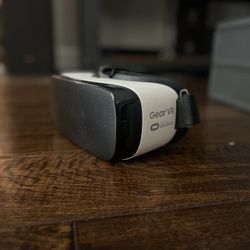 Gear VR powered by Oculus 