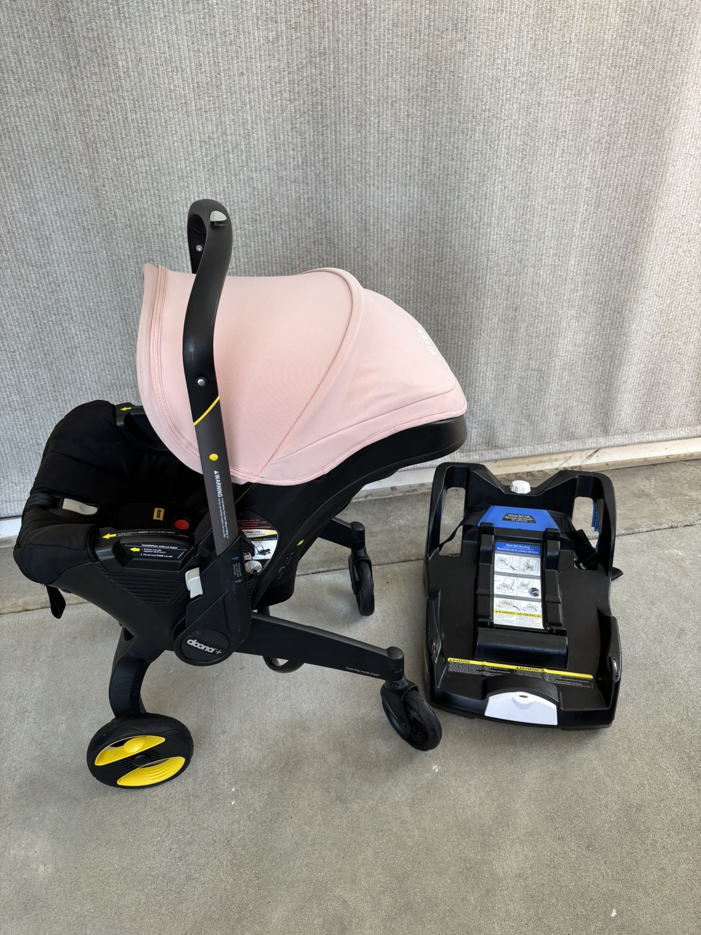 Doona Stroller/ Car Seat