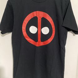 Marvel Deadpool Tee Shirt Size M