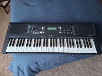 Yamaha PSR-E373 Keyboard