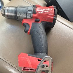 M18 Milwaukee Hammer Drill 