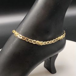 10” long (available in 9.5”,10”, 10.5”11”)beautiful good luck elephants 🐘 anklet best quality 14k Brazilian gold filled can be wet guarantee 💯💯💯