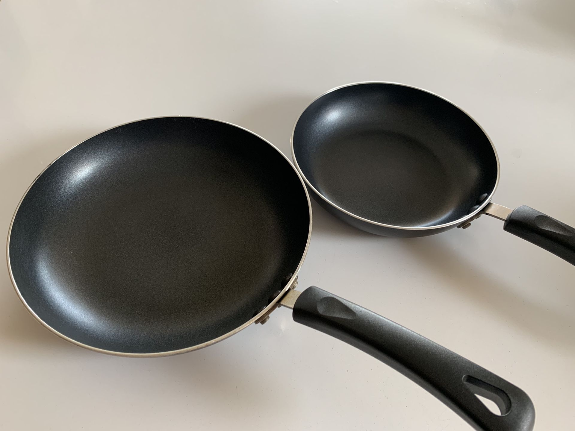 Invitations Nonstick 10Piece Cookware Set for Sale in New York, NY